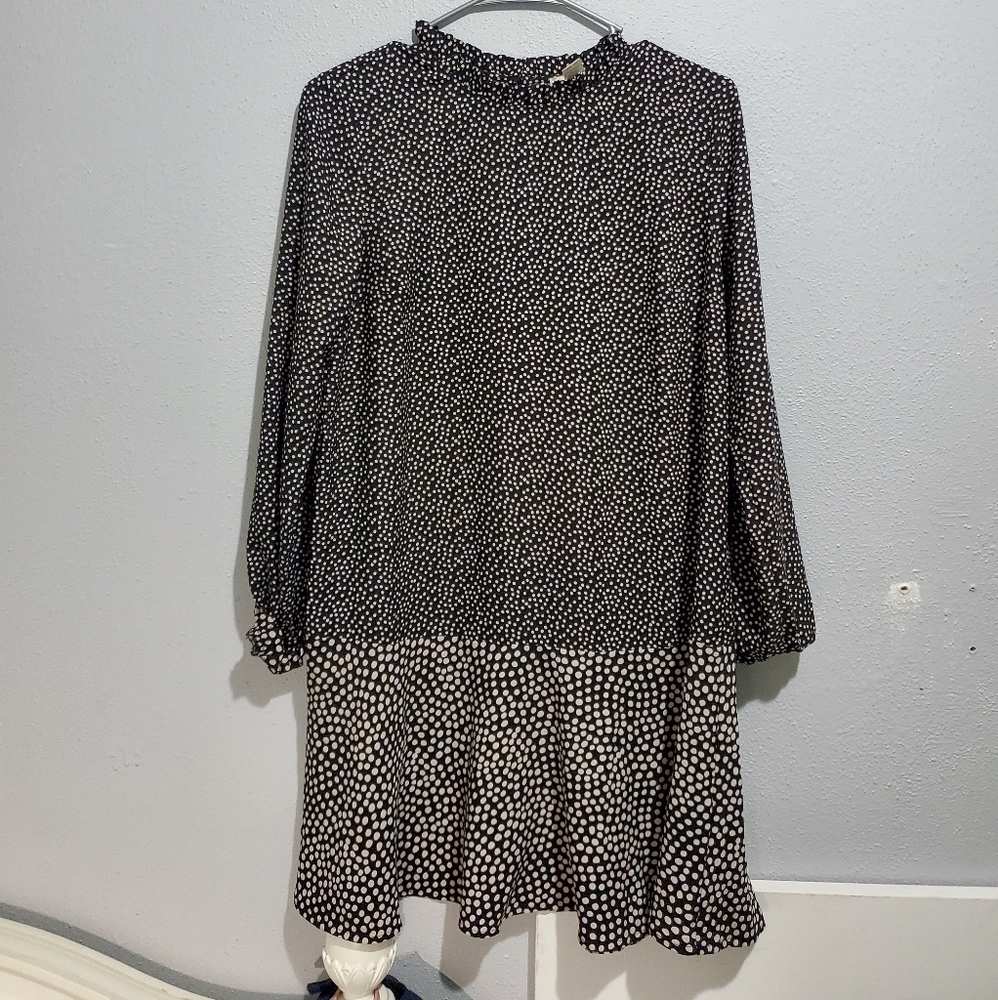 Polka dots black and white dress
